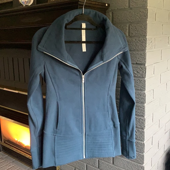 Lululemon Radiant Jacket II - Picture 4 of 6
